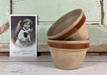 Set van twee Gien grès bakjes kommetjes snack schaaltjes beschikbaar voor biedingen