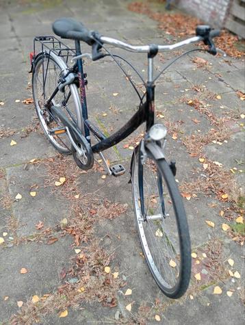 Mooie Dames fiets te koop  beschikbaar voor biedingen
