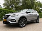 Opel Grandland X 1.2 Turbo 120 Jaar Edition Automaat | Panor, 65 €/maand, Gebruikt, 1199 cc, Leder en Stof