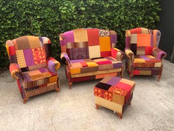 Nieuwstaat !! 2+1+1 zits Design Patchwork +hocker !! beschikbaar voor biedingen