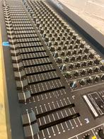 Roland M-240 24 kanaals line mixer, Ophalen of Verzenden, Zo goed als nieuw, 20 kanalen of meer
