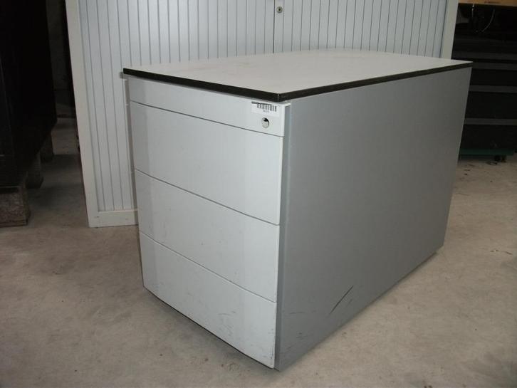 Bureau Ladeblokken, Huis en Inrichting, Bureaus, Gebruikt, Bureau, Ophalen
