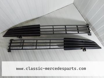 Bumpergrille / radiateurgrille Mercedes S-klasse W116 links  beschikbaar voor biedingen