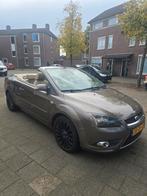 Ford Focus 2.0 Cabrio APK Titanium107KW CC AUT 2008 Bruin, 1250 kg, 4 stoelen, Origineel Nederlands, Particulier