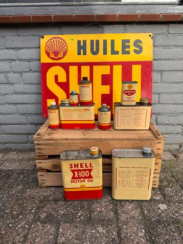 Diverse oude SHELL olie blikken beschikbaar voor biedingen