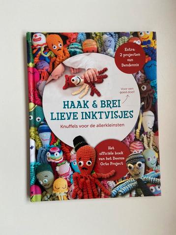Haak en brei lieve inktvisjes beschikbaar voor biedingen