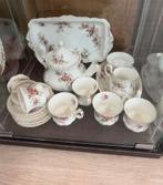 Koffie en theeservies royal albert lavender rose, Antiek en Kunst, Antiek | Servies compleet, Ophalen