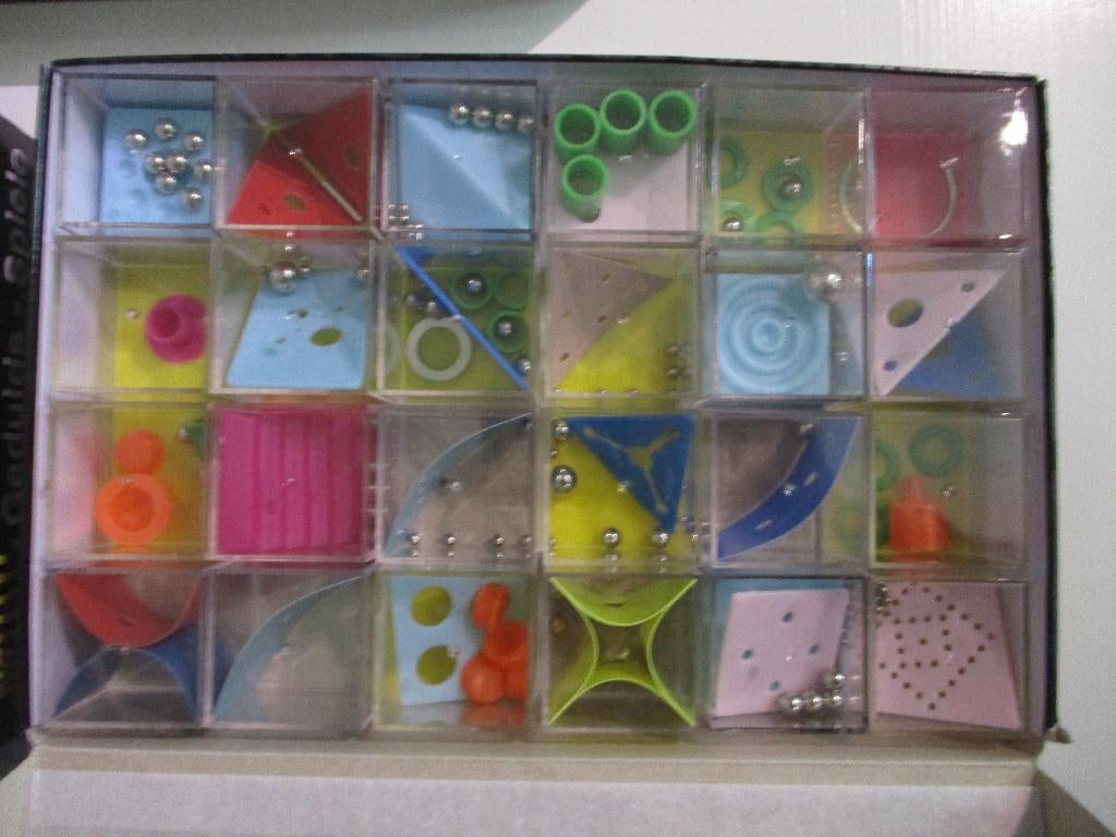 uitdeelcadeautjes / geduldspelletjes NIEUW 64 stuks, ook los, Ophalen of Verzenden, Nieuw, Overige typen, Overige