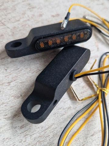 Knipperlichten stuurmontage universeel / chopper /bobber / z beschikbaar voor biedingen