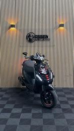 Piaggio Zip | Black & Red Edition | 4800KM, Fietsen en Brommers, Scooters | Piaggio, Maximaal 45 km/u, Zip, Zo goed als nieuw