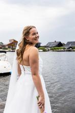 Elegante Trouwjurk Maat L, Ophalen of Verzenden, Zo goed als nieuw, Wit, Trouwjurk