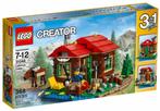 LEGO 31048 Huisje aan het meer Creator 3-in-1 (sealed), Kinderen en Baby's, Speelgoed | Duplo en Lego, Ophalen of Verzenden, Nieuw