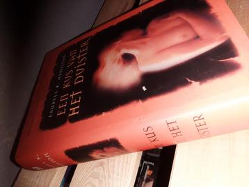 Een Kus van het Duister - Laurell K. Hamilton beschikbaar voor biedingen