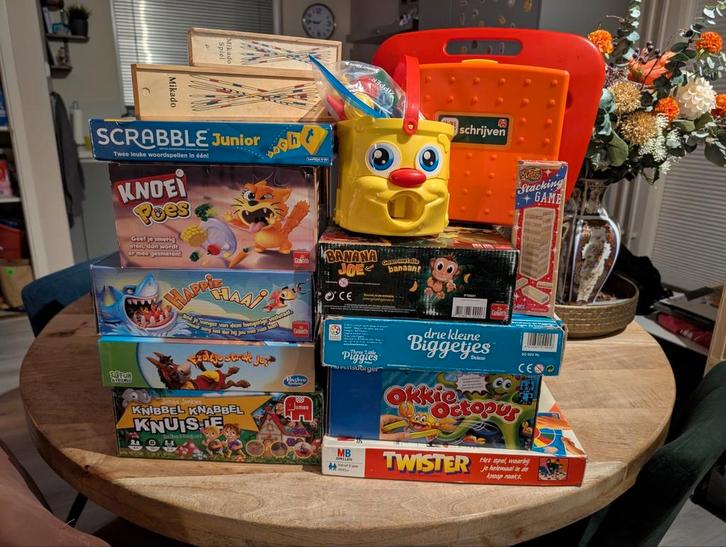 diverse gezelschap spellen, Hobby en Vrije tijd, Gezelschapsspellen | Overige, Gebruikt, Ophalen