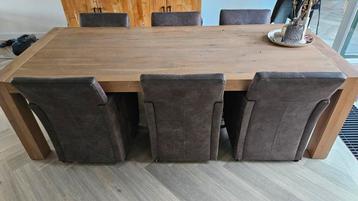 Robuuste grote eettafel - 250 cm beschikbaar voor biedingen