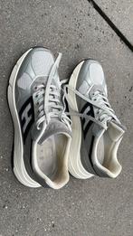 Grijze Sneakers Hogan maat 41, Kleding | Dames, Schoenen, Ophalen of Verzenden, Gedragen, Grijs, Sneakers of Gympen