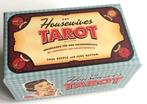 Das HOUSEWIVES TAROT - 78 kaarten + boekje, Tarot of Kaarten leggen, Overige typen, Ophalen of Verzenden, Paul Kepple