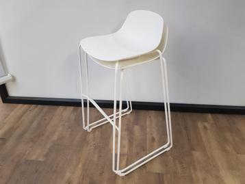 Design kruk wit beschikbaar voor biedingen