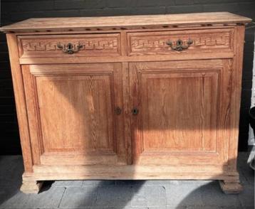 Leuk sfeervol authentiek commode kastje 1900 beschikbaar voor biedingen