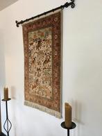 Turks handgeknoopte tapijt van rups zijden., Antiek en Kunst, Ophalen