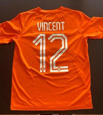 KNVB kinder shirt 13 jaar met naam Vincent beschikbaar voor biedingen