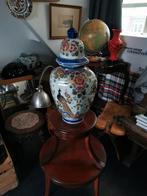 Delft polychroom dekselpot, Ophalen