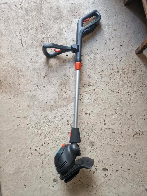 Gardena Elektrische Grastrimmer, Tuin en Terras, Grastrimmers, Zo goed als nieuw, Elektrisch, 10 tot 30 cm, Ophalen of Verzenden