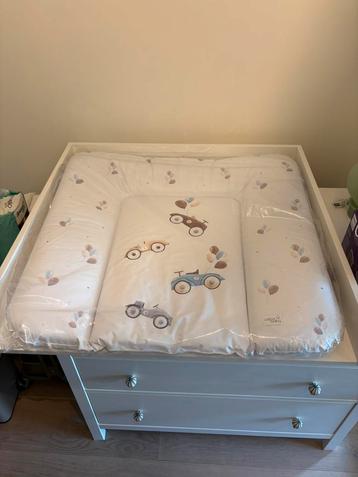 New (never used) - Baby changing station beschikbaar voor biedingen