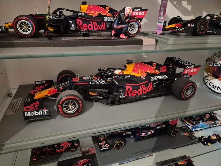 Max Verstappen Abu Dhabi 2021 World Champion 1:12 SPARK, Hobby en Vrije tijd, Modelauto's | 1:18, Zo goed als nieuw, Overige merken