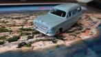 Originele Dinky Toys Blauwe Peugeot 403 Familiale 24F,, Ophalen of Verzenden, Zo goed als nieuw, Auto, Dinky Toys