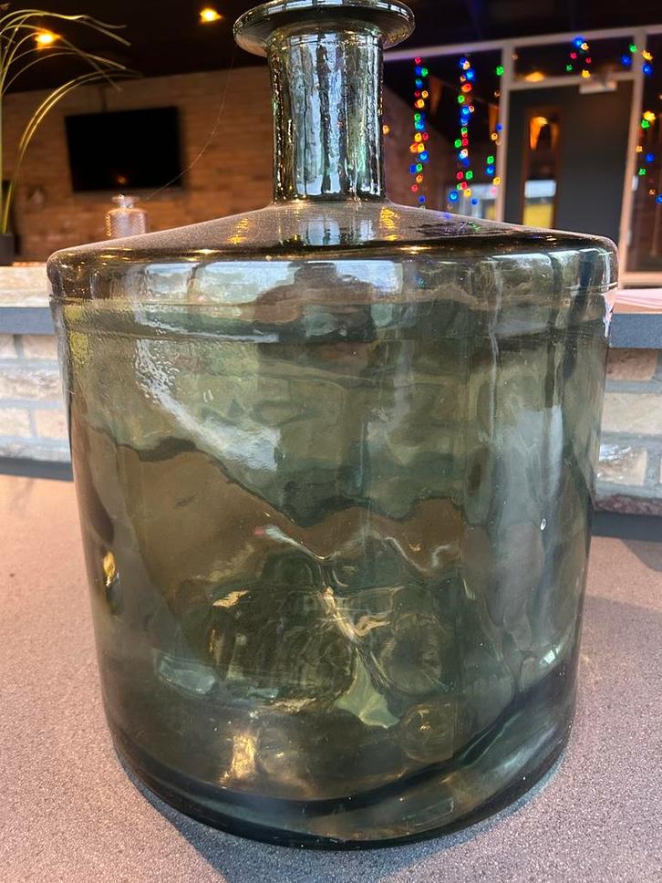 Grote groene vaas Intratuin, Huis en Inrichting, Woonaccessoires | Vazen, Zo goed als nieuw, Groen, 50 tot 75 cm, Glas, Ophalen