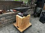 Aambeeld 250 kg., Doe-het-zelf en Verbouw, Ophalen, Gebruikt