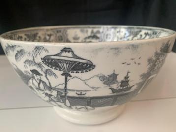 antieke kom, Regout Pajong zwart beschikbaar voor biedingen