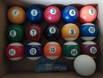 Pool ballen set 57.2mm + 4x krijt, Ophalen of Verzenden, Zo goed als nieuw