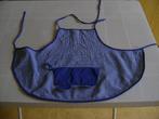 retro blauwwit geruit schortje met zakje 1maat, Ophalen of Verzenden, Zo goed als nieuw, Overige materialen, Speelkeuken-accessoire