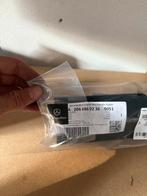 Mercedes-Benz Deur Rail A 204 686 02 36 - Nieuw, Auto-onderdelen, Interieur en Bekleding, Ophalen of Verzenden, Nieuw, Mercedes-Benz