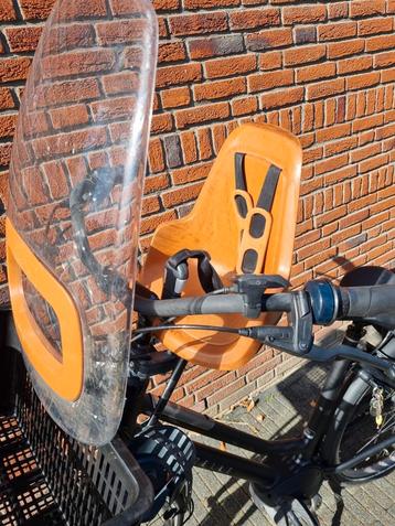 Bobike voorzitje, windscherm en achterstoeltje incl adapter beschikbaar voor biedingen