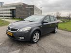 Kia Cee'd 1.4 CVVT X-ecutive | Nieuwe APK | Airco, Auto's, Kia, Origineel Nederlands, Te koop, Zilver of Grijs, 5 stoelen