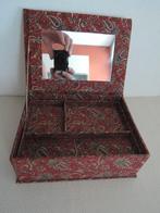 Met stof beklede (bijouterie) doos, Ophalen of Verzenden