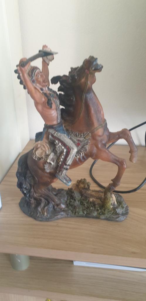 Native American Indian Chief te paard beeld, Antiek en Kunst, Kunst | Beelden en Houtsnijwerken, Ophalen