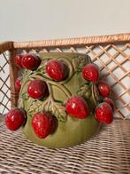 Nieuw! Groene pot bloempot met aardbeien, Tuin en Terras, Bloempotten, Rond, Nieuw, Minder dan 25 cm, Aardewerk