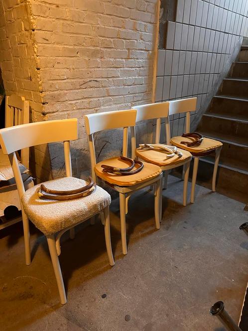 Vintage van Brutus, Huis en Inrichting, Stoelen, Gebruikt, Vier, Hout, Wit, Ophalen
