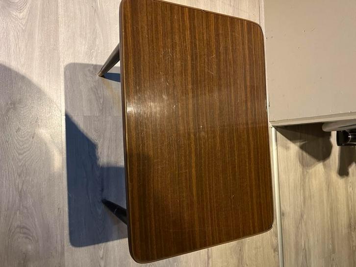 Retro / vintage bijzettafeltje, Verzamelen, Retro, Huis en Inrichting, Ophalen