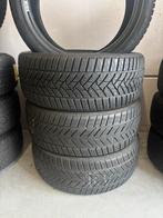 Winterbanden 225/45 R 18, Ophalen, 18 inch, Gebruikt, VL