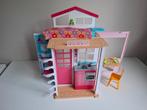 Barbiehuis met toebehoren, Kinderen en Baby's, Speelgoed | Poppenhuizen, Ophalen of Verzenden, Zo goed als nieuw, Poppenhuis