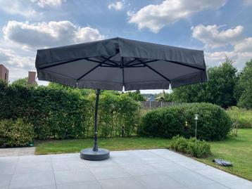 Professionele Zweefparasol inclusief: voet, Beschermings-zom beschikbaar voor biedingen