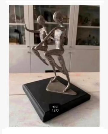 Mooi design beeld metaal “Dans, Samen, Ballet” op voet beschikbaar voor biedingen