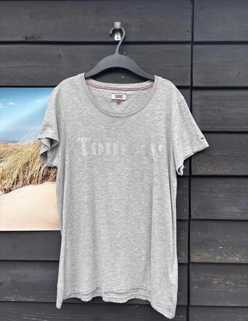 Tommy Jeans grijs t-shirt maat M beschikbaar voor biedingen