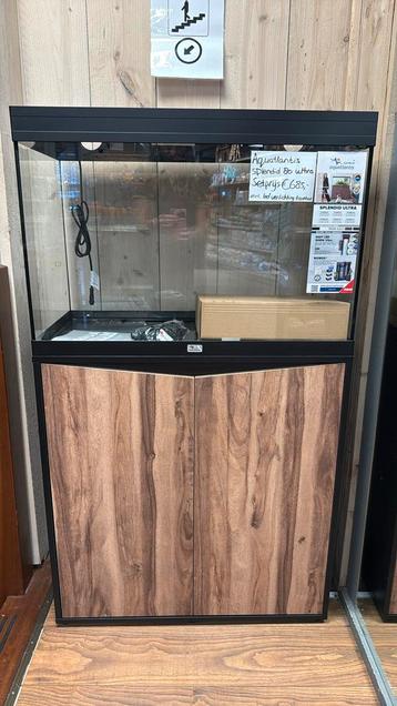 Nieuwe Aquatlantis splendid 80 ultra met houten meubel beschikbaar voor biedingen