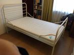 Metalen bed 120 cm roomwit twijfelaar Ikea Logga, Ophalen, Gebruikt, Twijfelaar, 120 cm